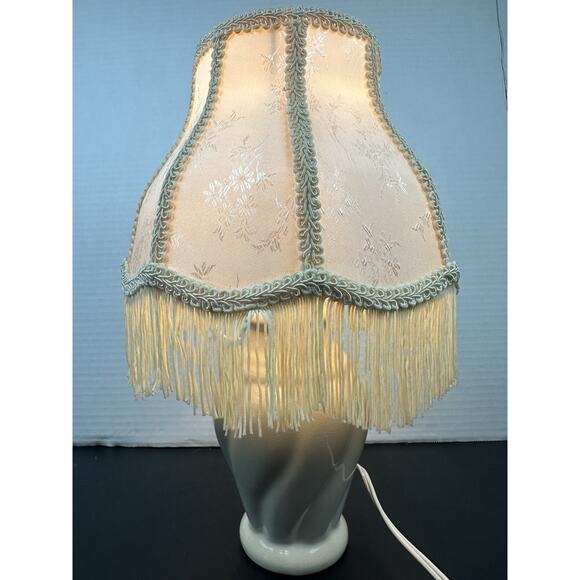 Vintage Victorian Style Damask Brocade Floral Cream Bell Lampshade Fringe Cream - Picture 1 of 5
